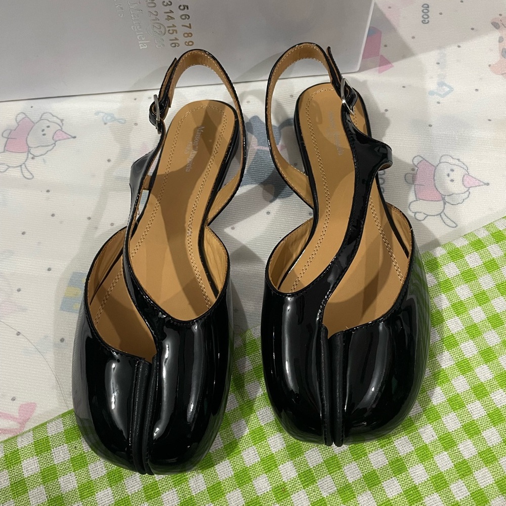Maison Martin Margiela Black Patent Slingback Women’s Flats